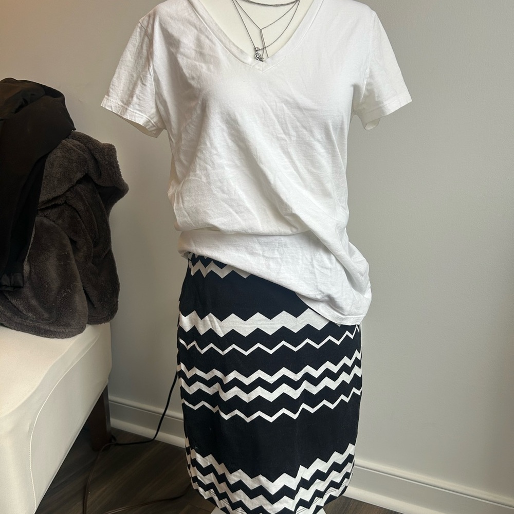 Black and White Chevron Geometric Stretchy Pencil Skirt